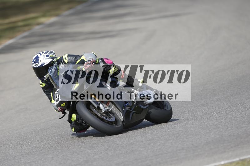 /37 09.08.2026  Pluess Motosport ADR/Freies Fahren/587